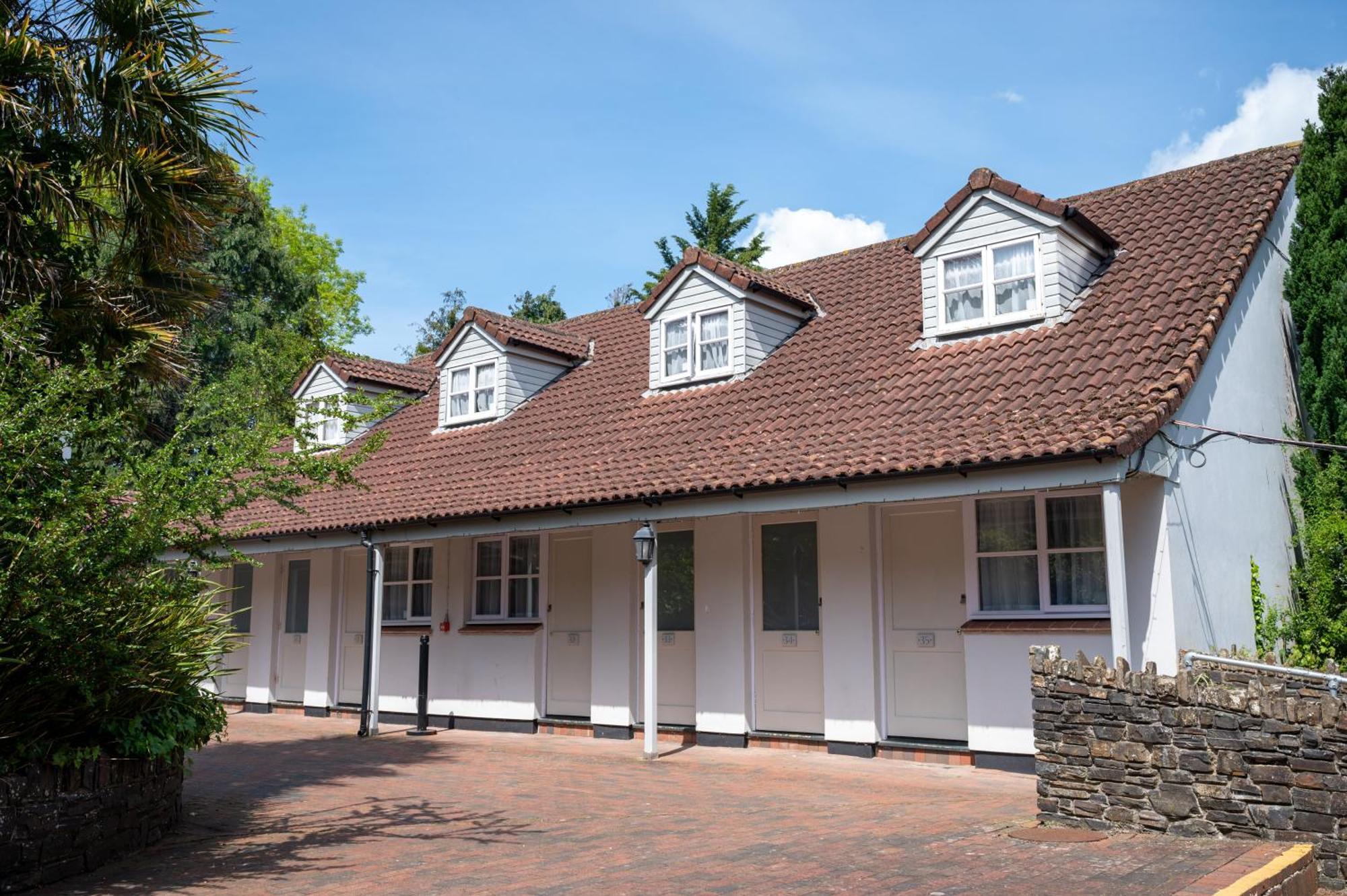 Cedars Inn By Greene King Inns Barnstaple Exterior foto